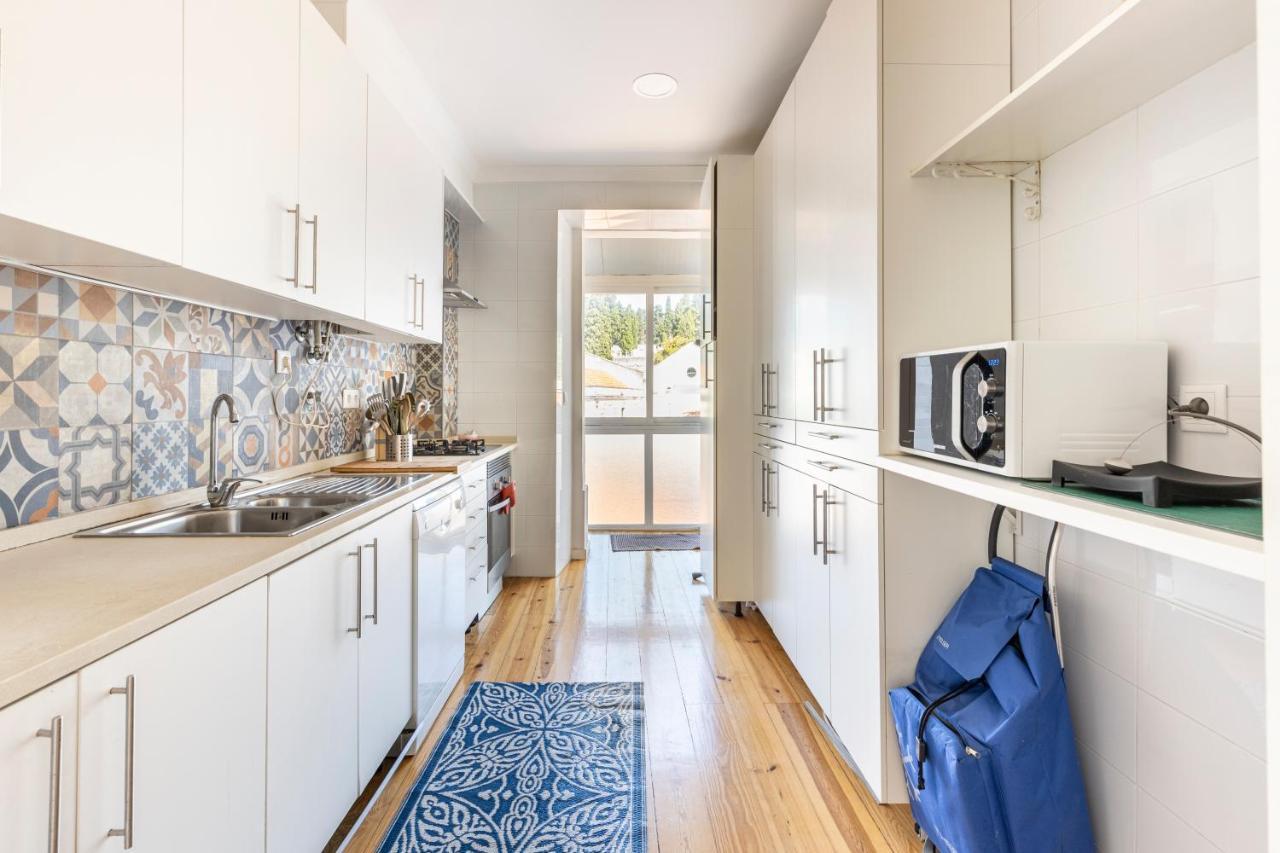 Comfy 3 Bedroom Apartment Campo De Ourique Lisabona Exterior foto